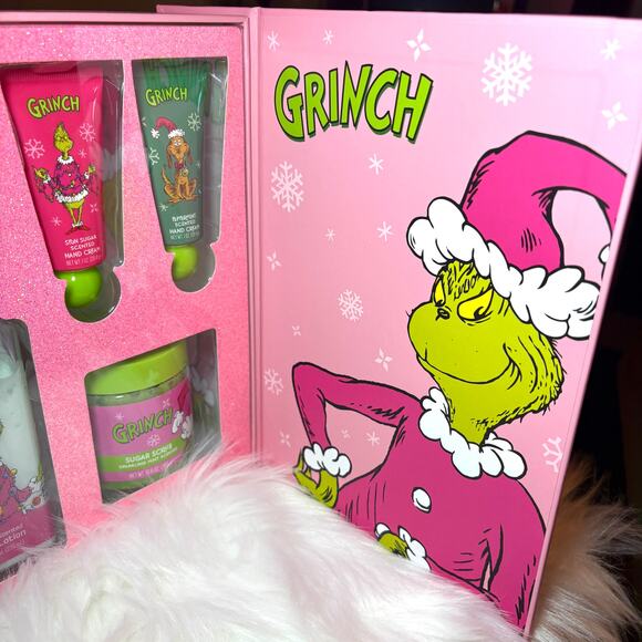 NEW The Grinch Bath Collection 10PC Gift Set - Picture 6 of 8